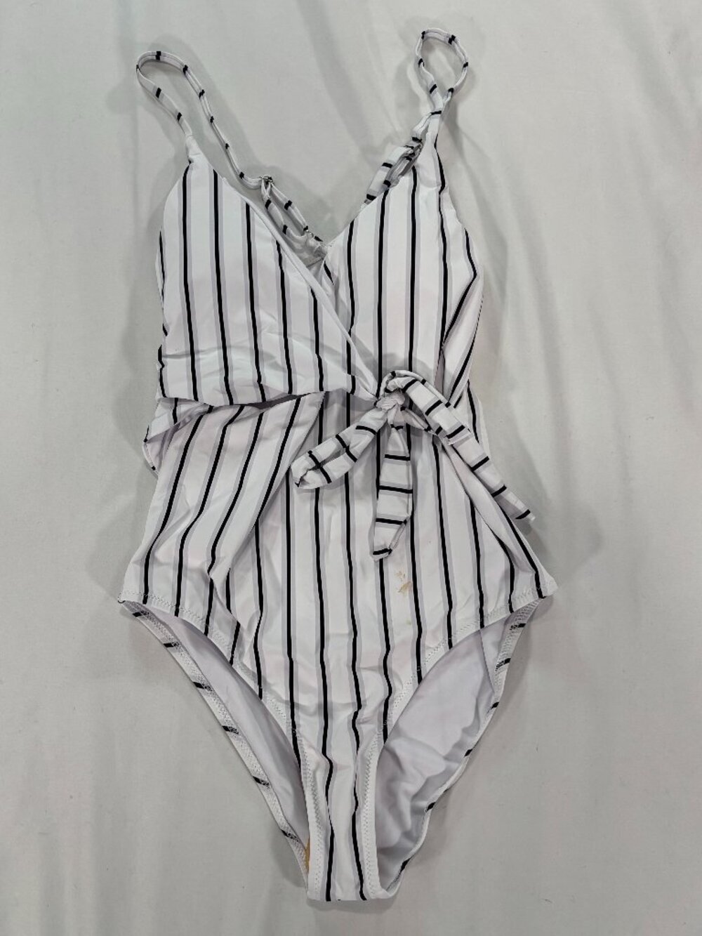 CUPSHE striped one piece bathing suit M          Lot G
